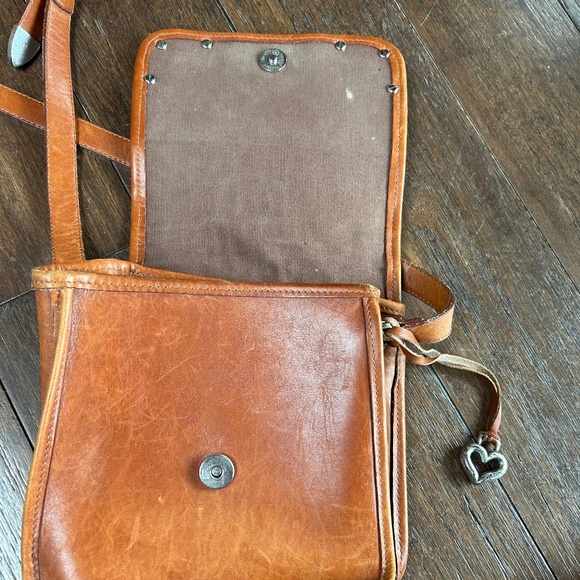 Brighton Crossbody American Leather Purse - Picture 4 of 5